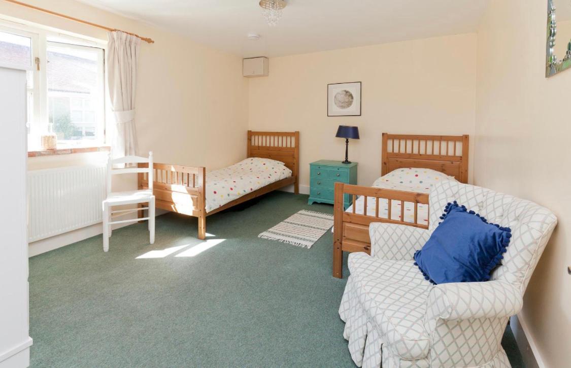 Spacious Swallow Cottage Tisbury Extérieur photo