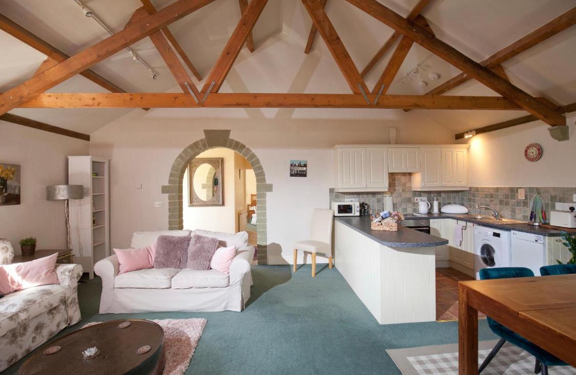 Spacious Swallow Cottage Tisbury Extérieur photo